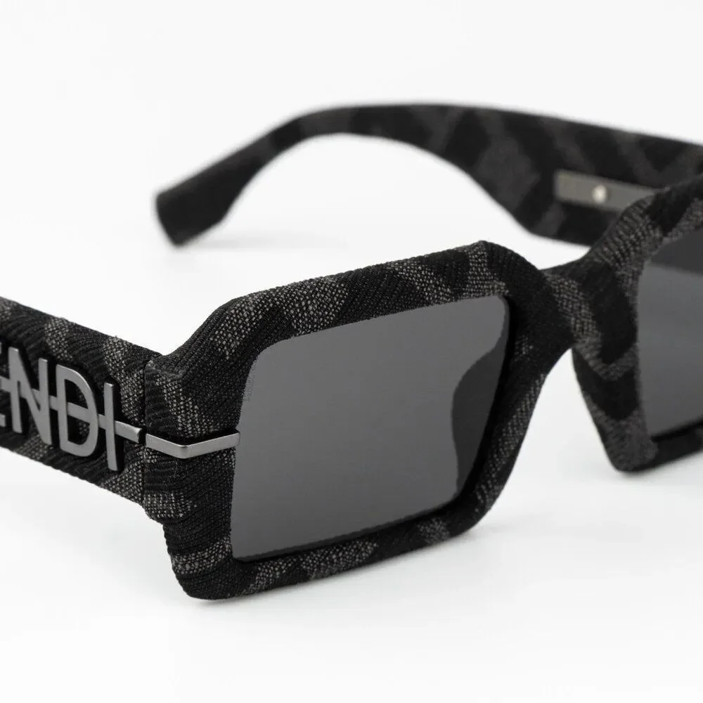 Fendi FENDIGRAPHY Men Sunglasses Rectangle Grey Monogram FE40074U 05A BRAND NEW